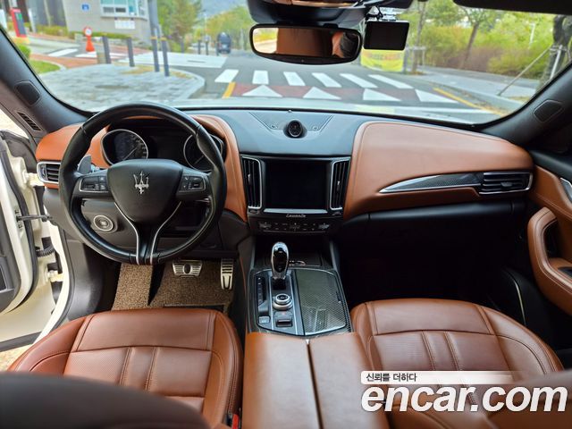 Maserati Levante 2017 — photo 7