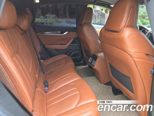 Maserati Levante 2017 — photo 15
