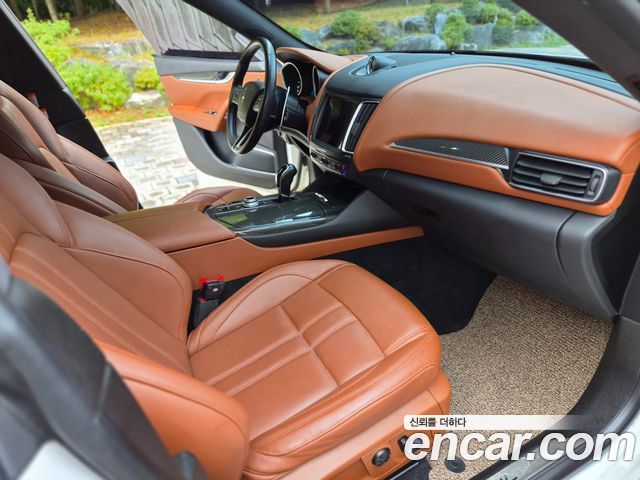 Maserati Levante 2017 — photo 16