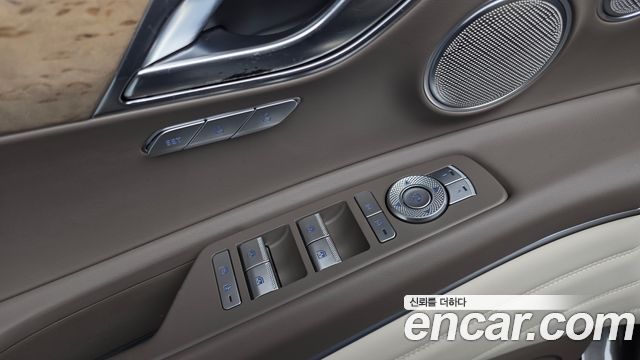 Genesis GV80 2023 — photo 30