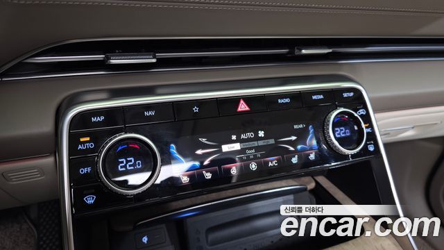 Genesis GV80 2023 — photo 33