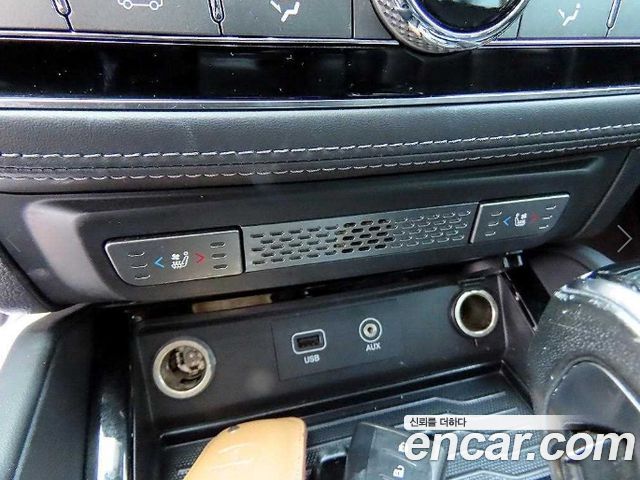 KG Mobility Rexton 2018 — photo 13