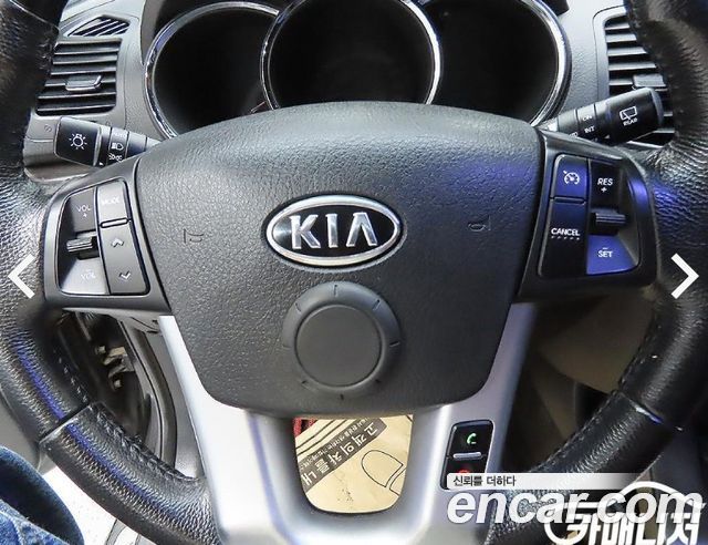 Kia Sorento 2010 — photo 17