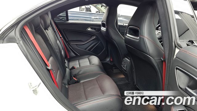 Mercedes-Benz CLA-Class 2018 — photo 12