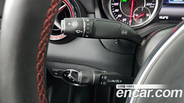 Mercedes-Benz CLA-Class 2018 — photo 14