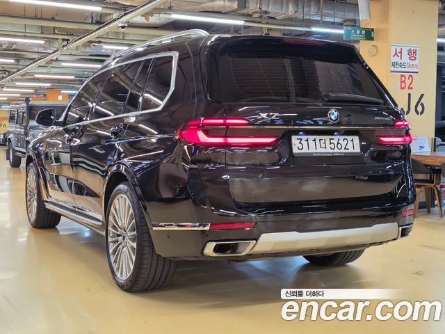 BMW X7 2024 — photo 3