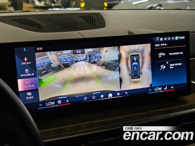 BMW X7 2024 — photo 17