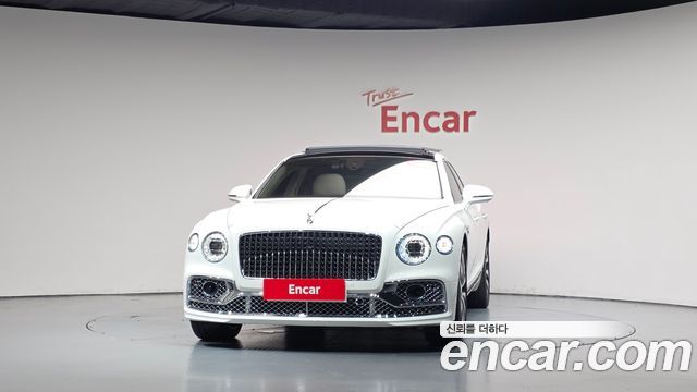 Bentley Flying Spur 2024 — photo 3