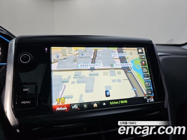 Peugeot 2008 2015 — photo 14
