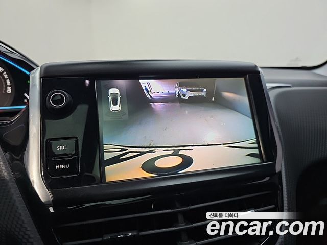 Peugeot 2008 2015 — photo 15