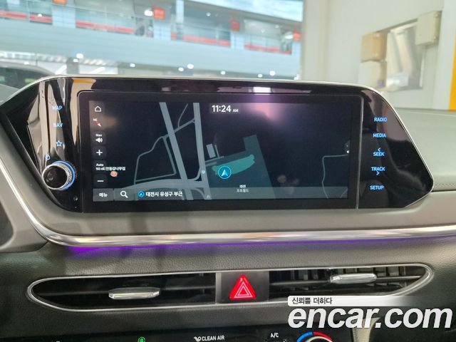 Hyundai Sonata 2022 — photo 12
