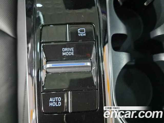 Hyundai Sonata 2022 — photo 17