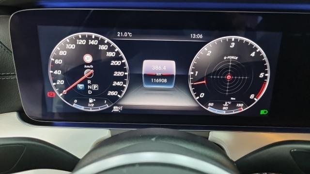 Mercedes-Benz CLS-Class 2019 — photo 8