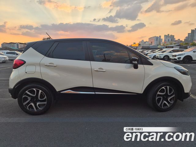 Renault Korea QM3 2015 — photo 16