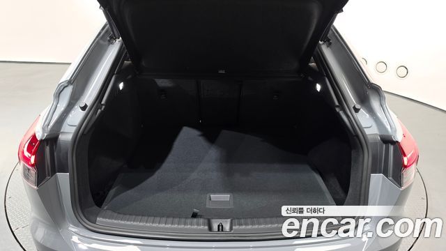 Audi Q4 e-tron 2023 — photo 24
