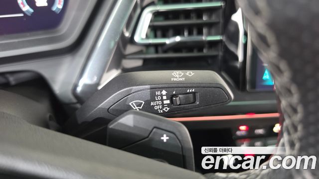 Audi Q4 e-tron 2023 — photo 28