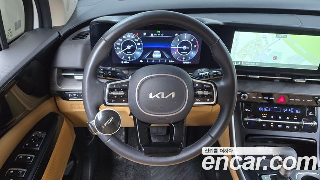 Kia Canival 2023 — photo 19