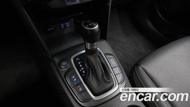 Hyundai Kona 2018 — photo 12