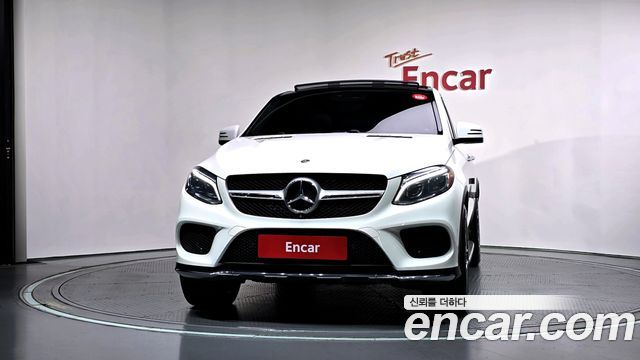 Mercedes-Benz GLE-Class 2018 — photo 3