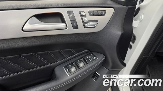 Mercedes-Benz GLE-Class 2018 — photo 23