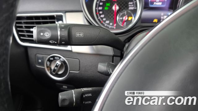 Mercedes-Benz GLE-Class 2018 — photo 28