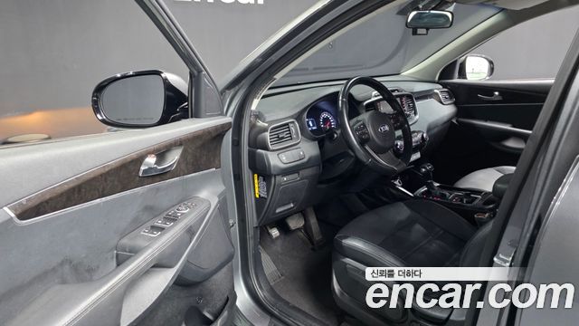 Kia Sorento 2017 — photo 13