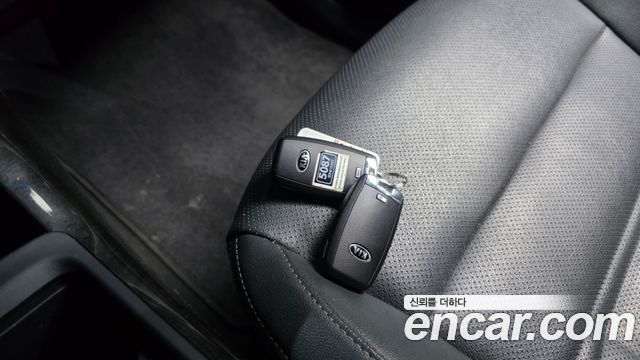 Kia Sorento 2017 — photo 33