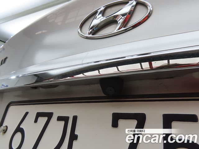 Hyundai Accent 2012 — photo 18