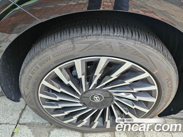 Hyundai Grandeur 2025 — photo 5
