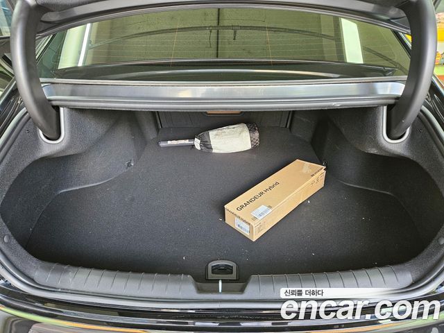 Hyundai Grandeur 2025 — photo 17