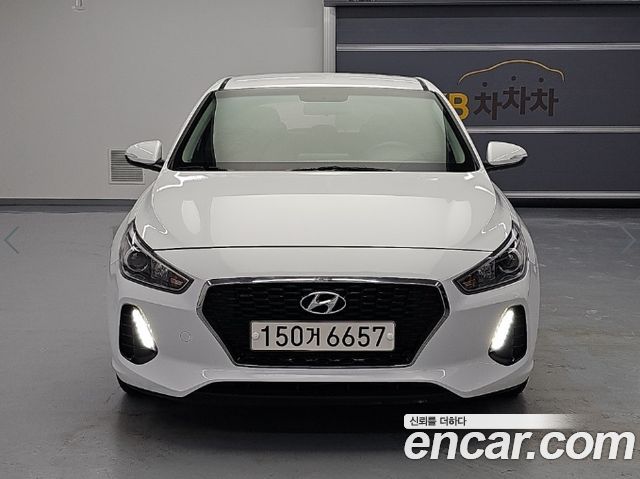 Hyundai i30 2017 — photo 2
