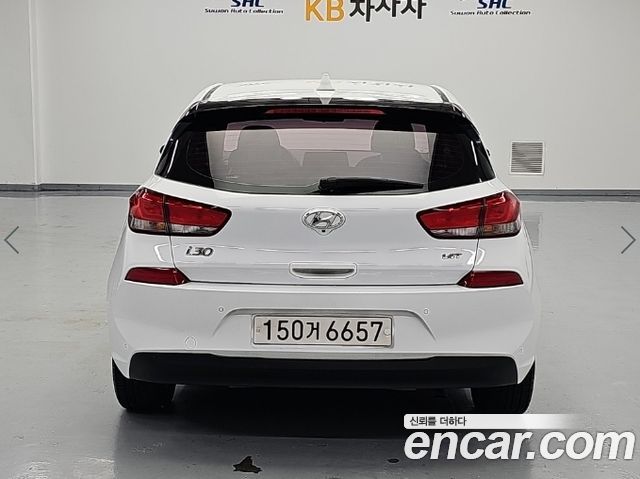 Hyundai i30 2017 — photo 3