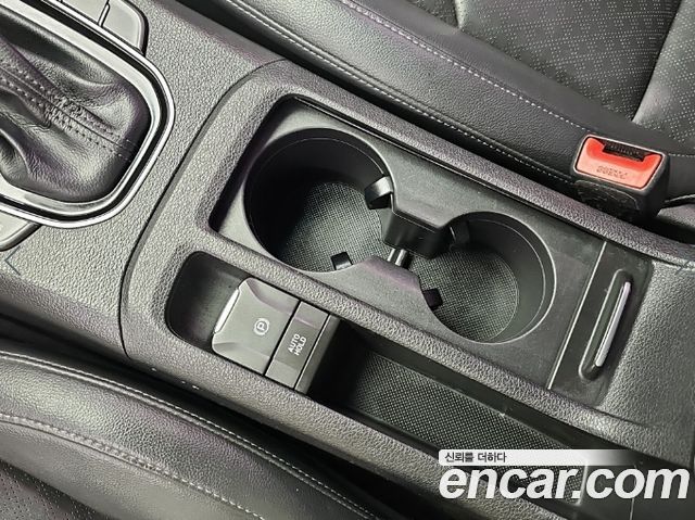 Hyundai i30 2017 — photo 16