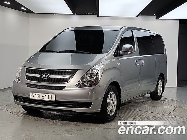 Hyundai Starex 2016 — photo 1