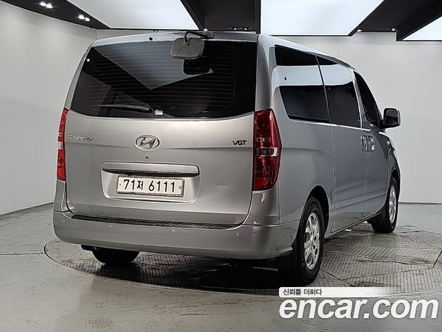 Hyundai Starex 2016 — photo 2