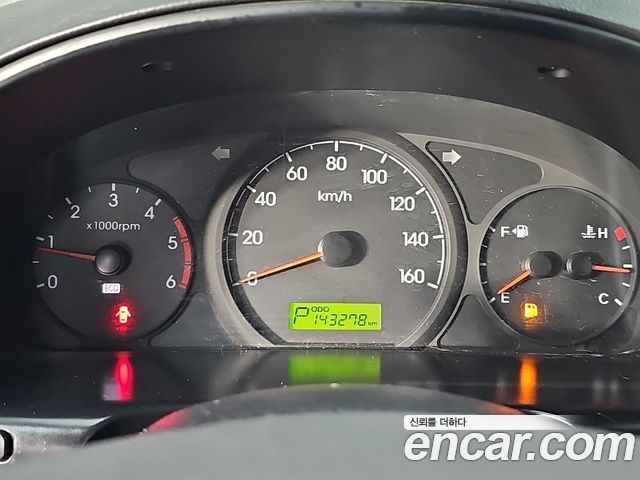 Hyundai Starex 2016 — photo 8