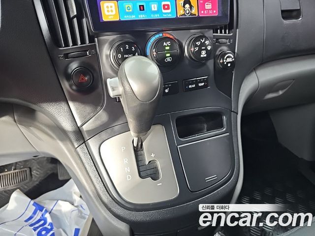 Hyundai Starex 2016 — photo 9