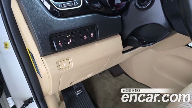 Kia Canival 2018 — photo 14