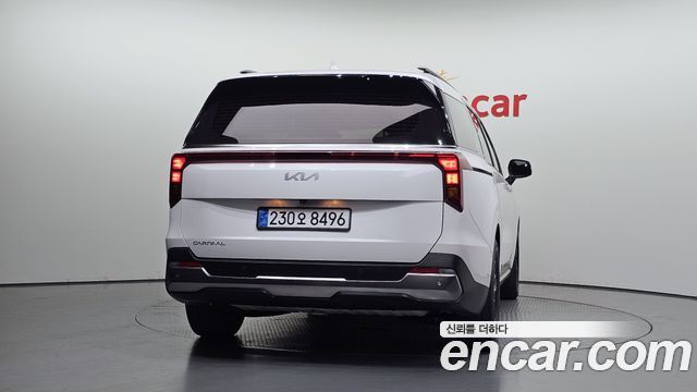 Kia Canival 2025 — photo 4