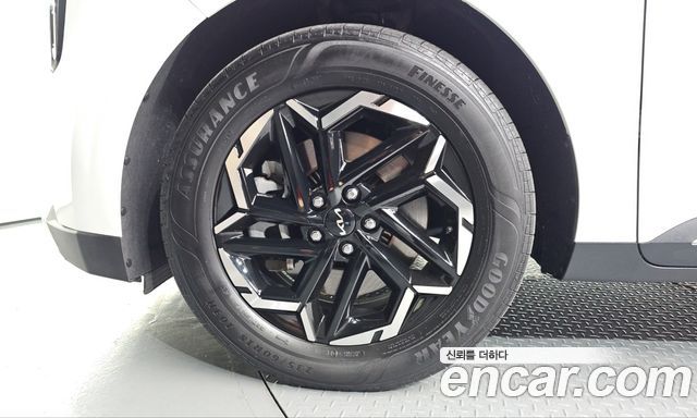 Kia Canival 2025 — photo 5