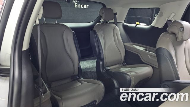 Kia Canival 2025 — photo 17