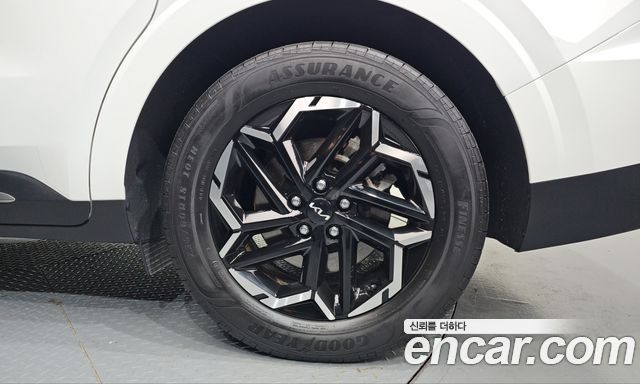 Kia Canival 2025 — photo 7