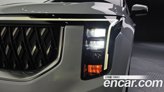 Kia Canival 2025 — photo 8