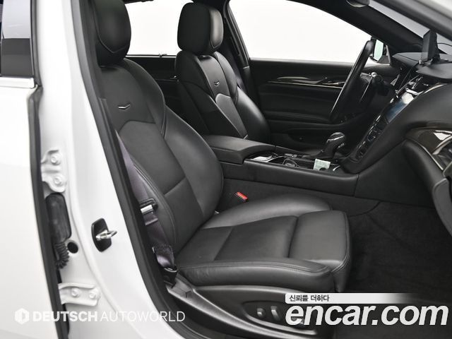 Cadillac CTS 2015 — photo 10
