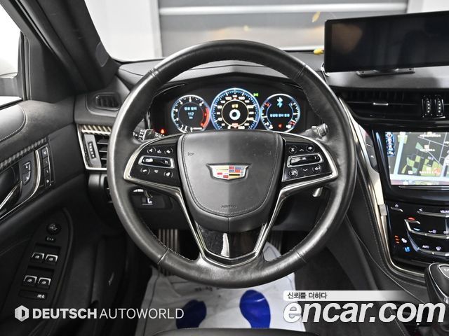 Cadillac CTS 2015 — photo 13