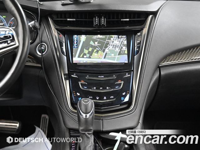 Cadillac CTS 2015 — photo 14
