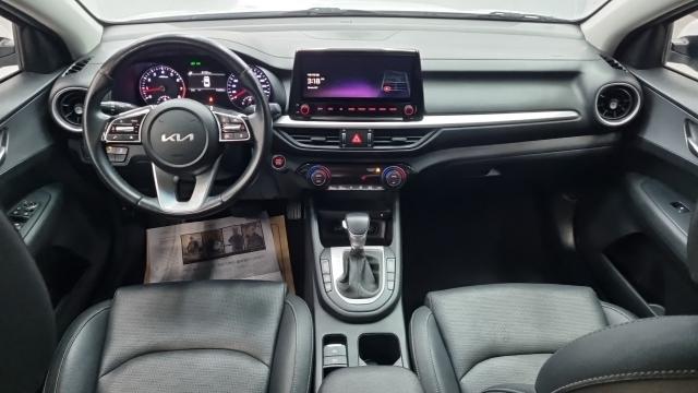 Kia K3 2022 — photo 9