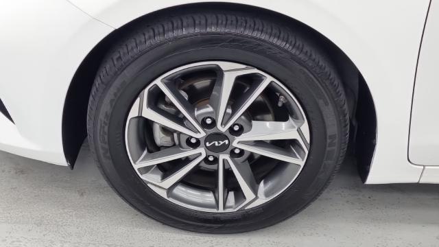 Kia K3 2022 — photo 17