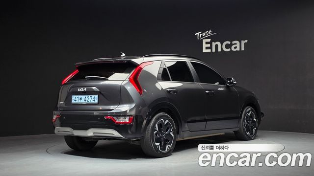Kia Niro 2023 — photo 2