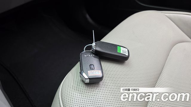 Kia Niro 2023 — photo 22